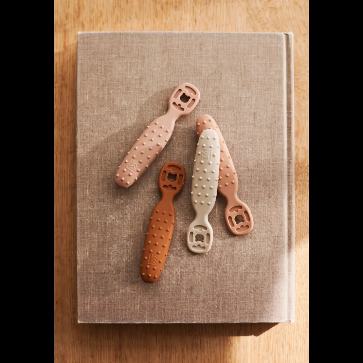 Lot de 4 cuillères CAELIA pour l'apprentissage Bébé