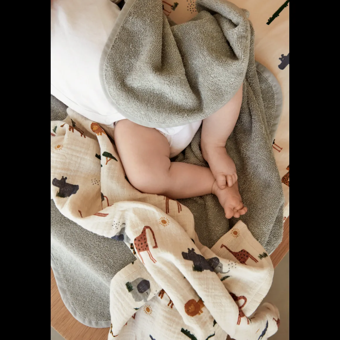 Serviette Junior à Capuche Augusta